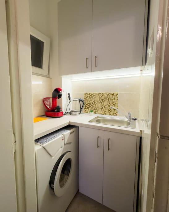 Apartamento A Gem In The Heart Of Sofia 1Bdr Str Slavyanska Exterior foto
