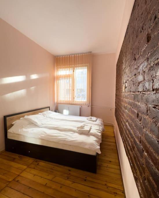 Apartamento A Gem In The Heart Of Sofia 1Bdr Str Slavyanska Exterior foto