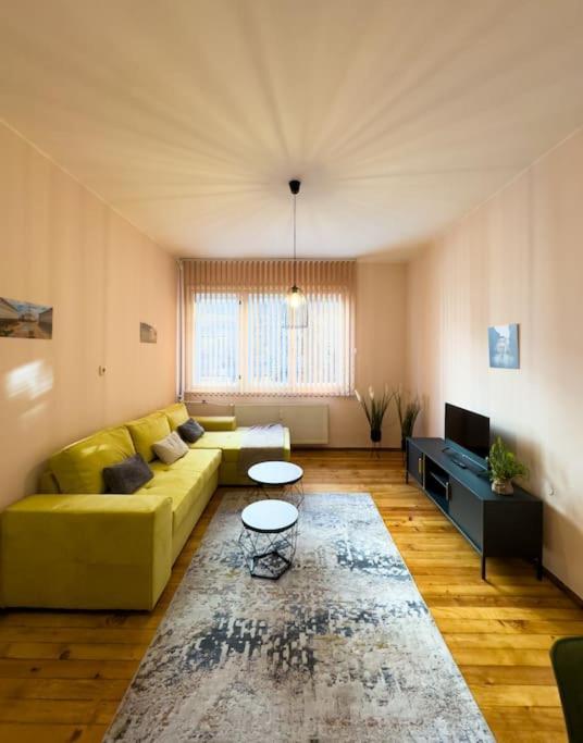 Apartamento A Gem In The Heart Of Sofia 1Bdr Str Slavyanska Exterior foto